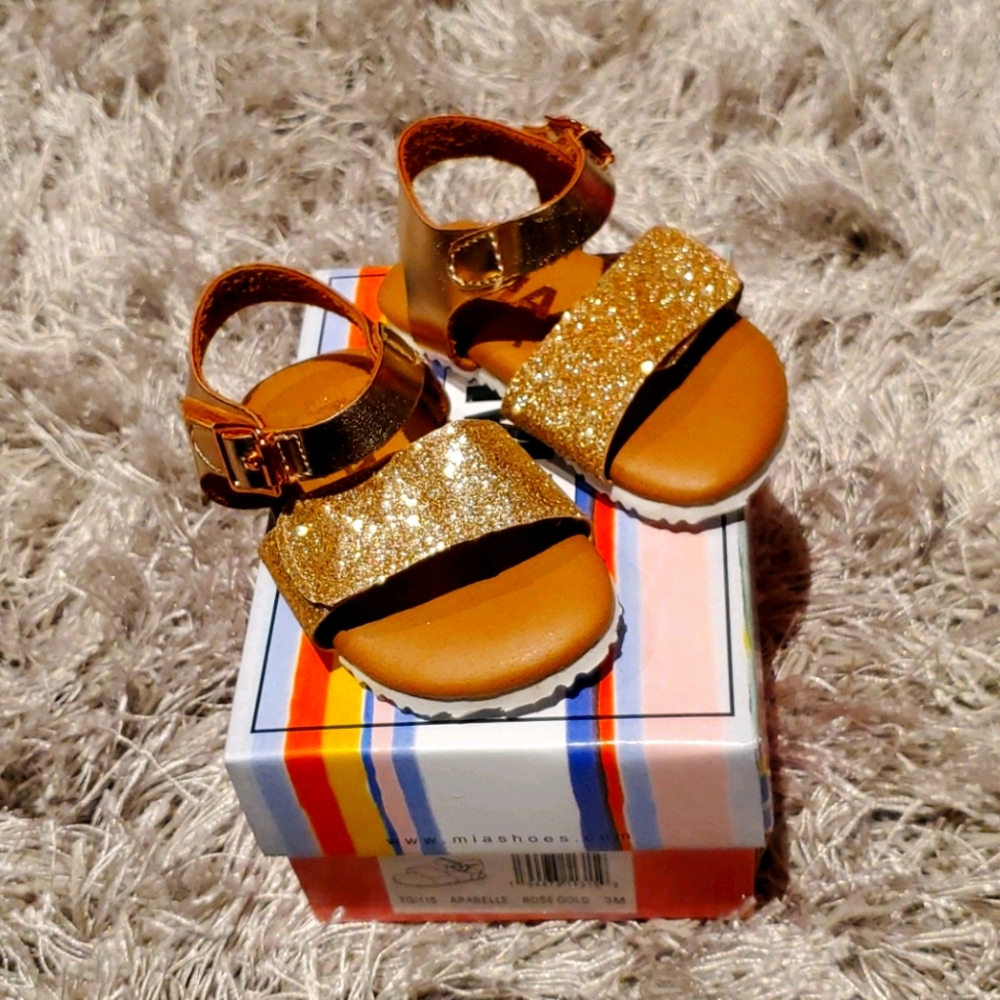 Baby Mia sandals